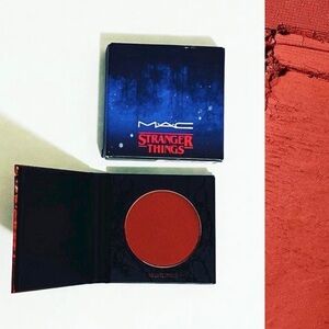 MAC X Stranger Things Powder Blush He Likes It Cold
